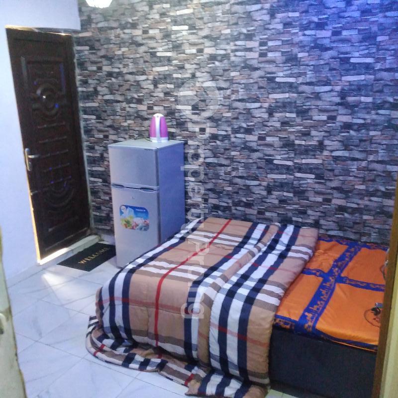 1 bedroom House for shortlet Aninashun Street, Behind Chemist Bus Stop Akoka Yaba Lagos - 0