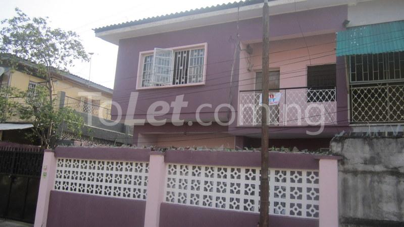 3 bedroom House for rent Rafiu Williams, Off Adelabu Surulere Surulere Lagos - 0