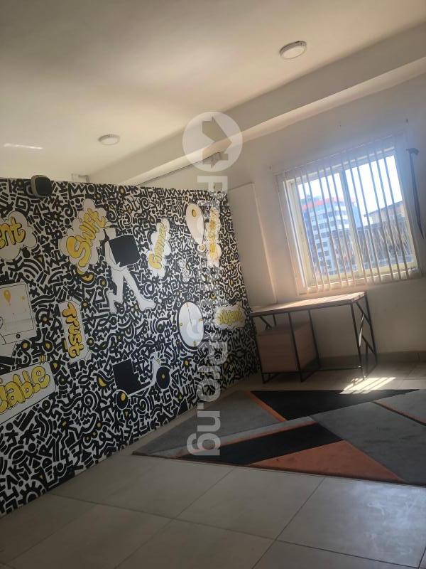 Commercial Property for rent Alagomeji Yaba Lagos