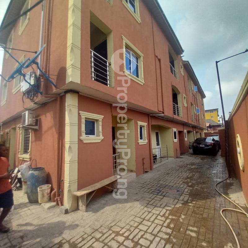 1 bedroom Flat / Apartment for rent Pedro Road Shomolu Shomolu Lagos