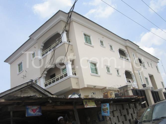 3 bedroom Flat / Apartment for rent Lagos Street Ebute Metta Yaba Lagos