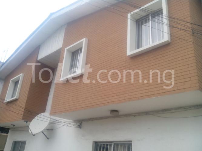 3 bedroom Commercial Property for rent No 52, James Robertson Off Surulere Local Governement Office Surulere Surulere Lagos - 0