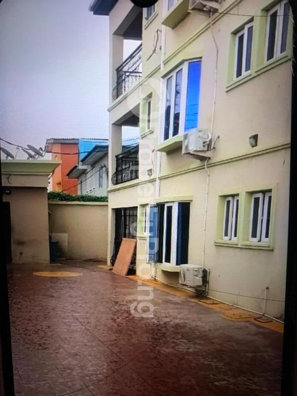 3 bedroom House for sale Ikeja Toyin street Ikeja Lagos - 0