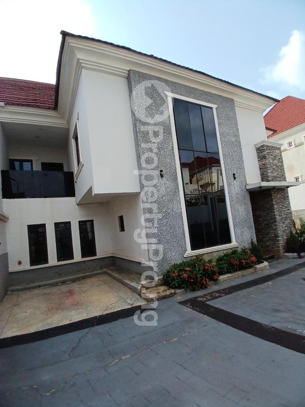 4 bedroom House for sale Diplomatic Zone, Guzape Abuja