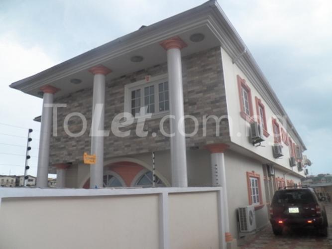 3 bedroom Flat / Apartment for rent 144, Aladelola Street, Ketu Ketu Kosofe/Ikosi Lagos