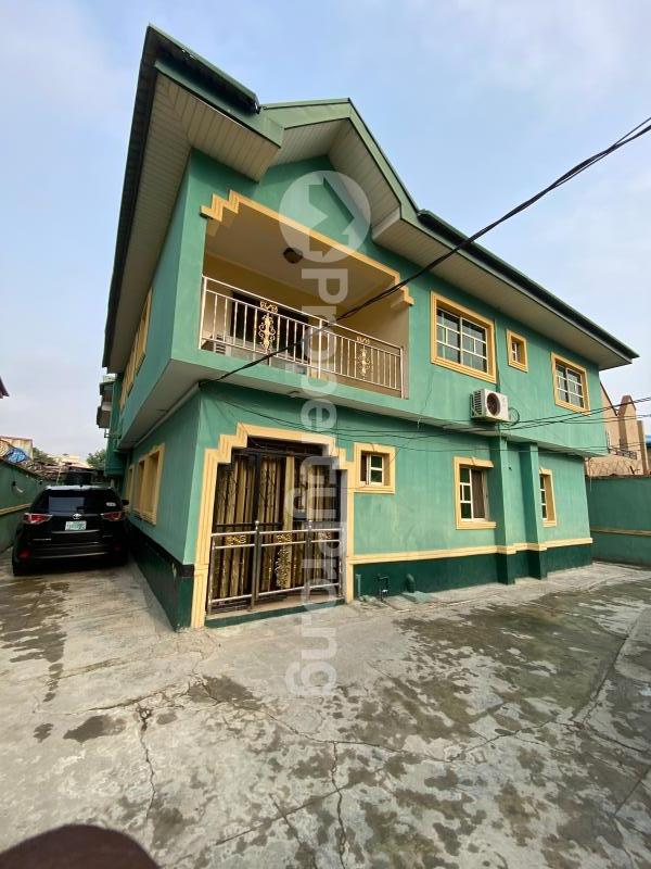 3 bedroom Flat / Apartment for rent  Igbo-efon Lekki Lagos