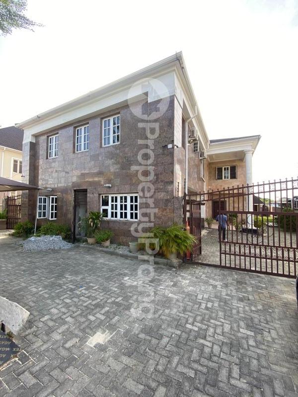 6 bedroom House for sale Lekki Lagos