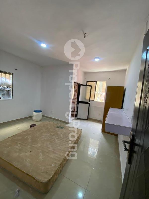 Flat / Apartment for rent Osapa london Lekki Lagos