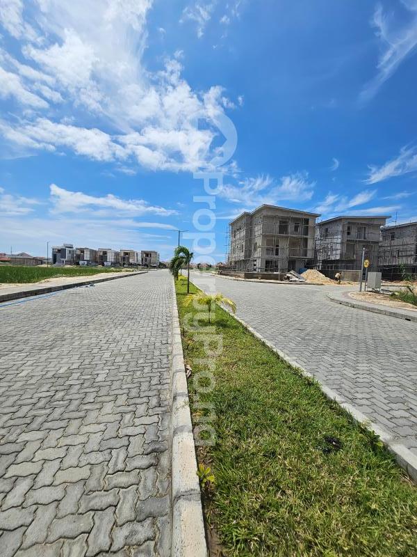 Land for sale Hampton Bay Estate Ikate Lekki Lagos - 0