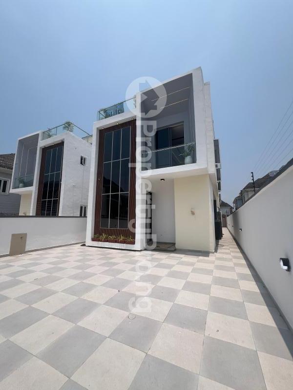 5 bedroom House for sale chevron Lekki Lagos