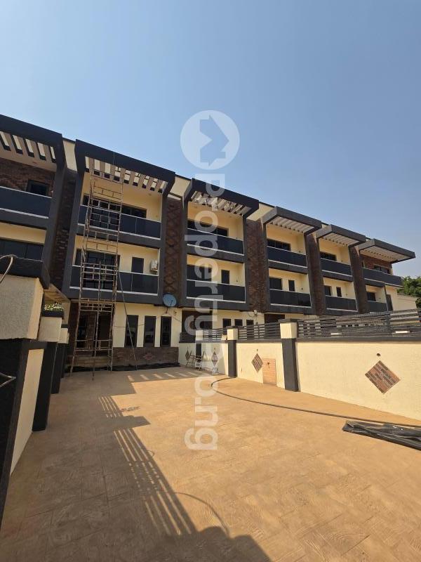4 bedroom House for sale Life Camp Abuja