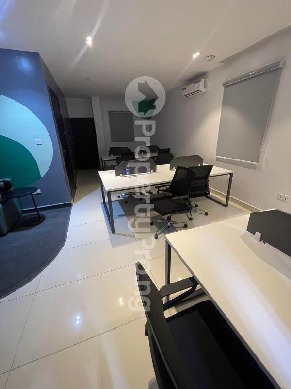 4 bedroom Flat / Apartment for rent Ologolo Lekki Lagos