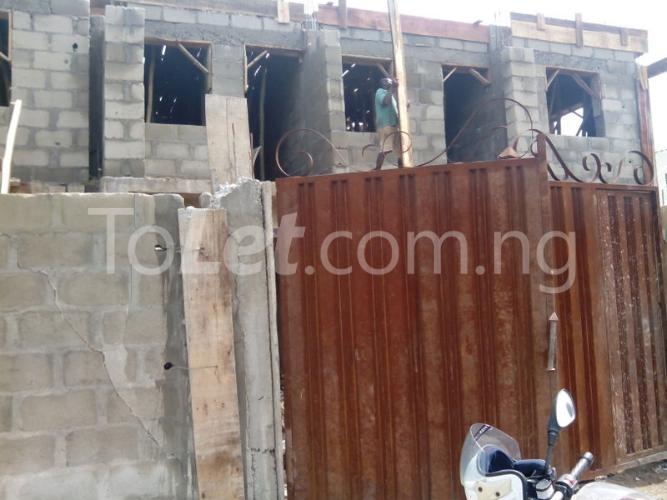 2 bedroom Flat / Apartment for rent Montegomery Road Yaba Yaba Lagos