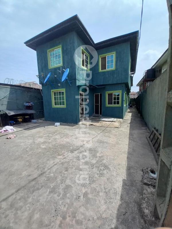 1 bedroom Flat / Apartment for rent Off Bajulaiye Road Shomolu Shomolu Lagos