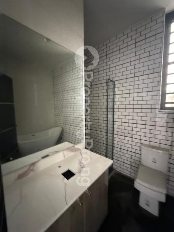 4 bedroom House for sale 4 Bedroom Terrace Duplex For Sale Osapa london Lekki Lagos