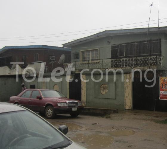 3 bedroom Flat / Apartment for rent Olaitan Street,off Oduduwa Kilo Surulere Surulere Lagos - 0