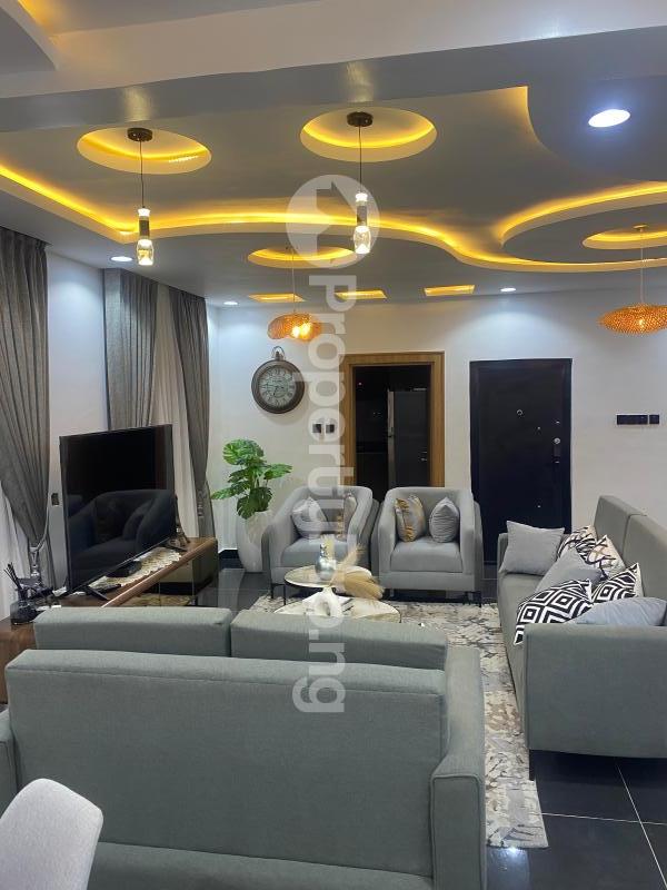 3 bedroom Flat / Apartment for shortlet Adekunle Yaba Lagos