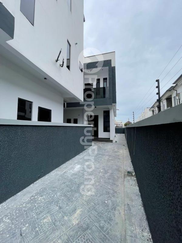 4 bedroom House for sale Orchid Lekki Lagos