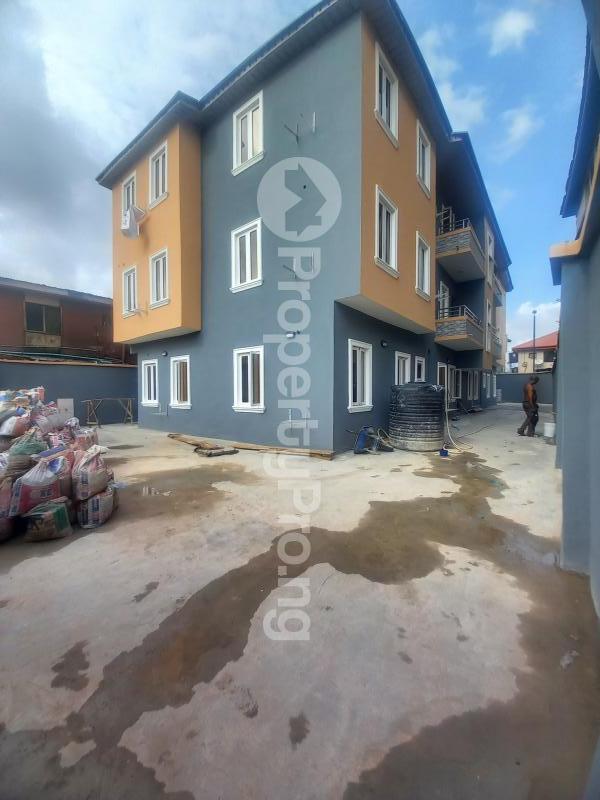 2 bedroom Flat / Apartment for rent Off Morocco Road Fadeyi Yaba Jibowu Yaba Lagos