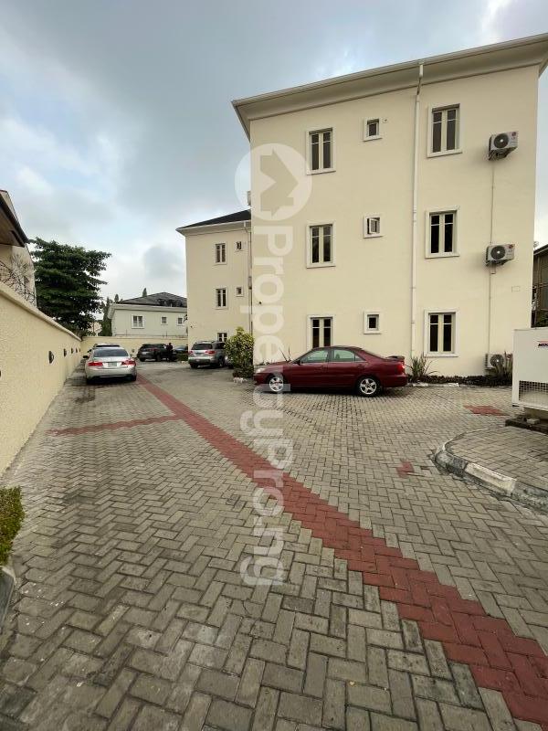 2 bedroom Flat / Apartment for rent Off Admiralty Way Lekki Phase 1 Lekki Lagos