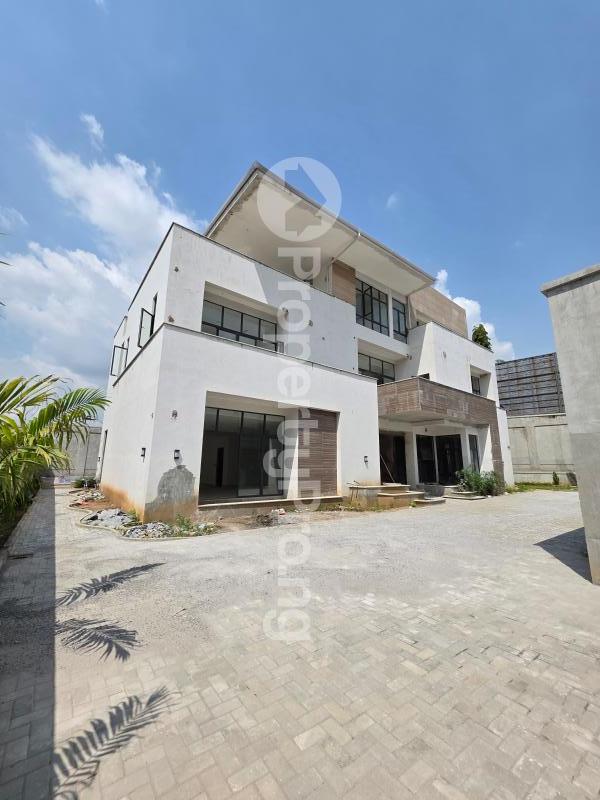 8 bedroom House for sale Maitama Main, Maitama Abuja