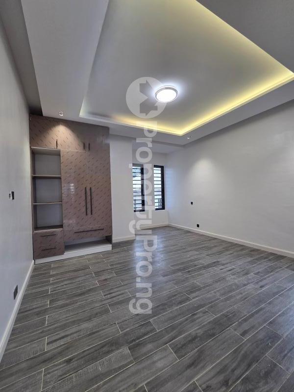 5 bedroom House for sale Adeniyi Jones Ikeja Lagos