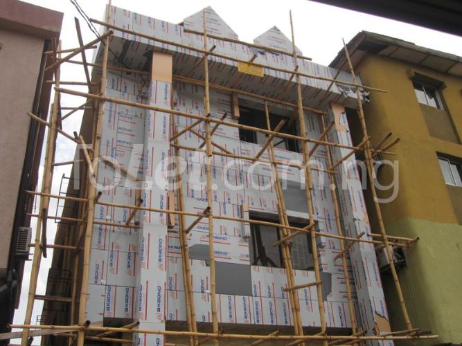 4 bedroom Flat / Apartment for rent Alagomeji Yaba Yaba Lagos