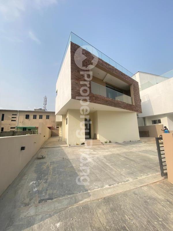 4 bedroom House for sale Ikota Lekki Lagos