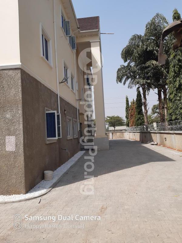 3 bedroom Flat / Apartment for rent Chris Oyakilome Street Durumi Abuja