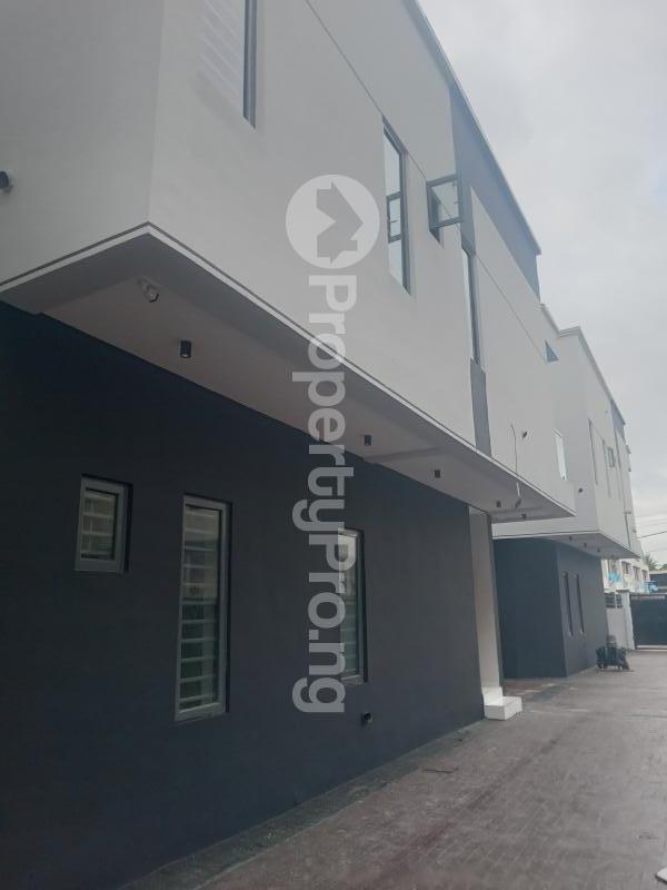 4 bedroom House for rent Off Bode Thomas Road Surulere Lagos