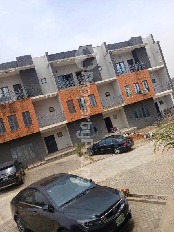 4 bedroom House for sale Diplomatic Zone Guzape Abuja