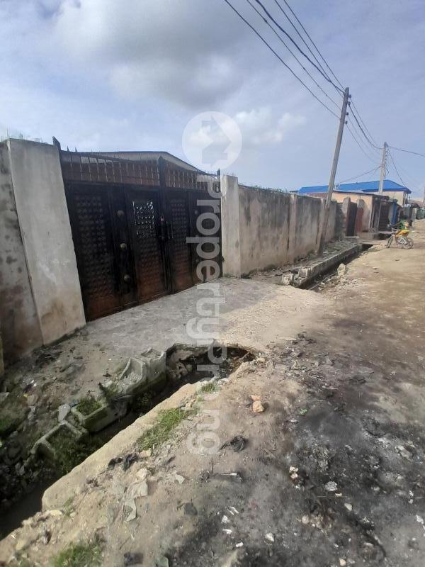 Land for sale Off Ilaje, Bariga Lagos