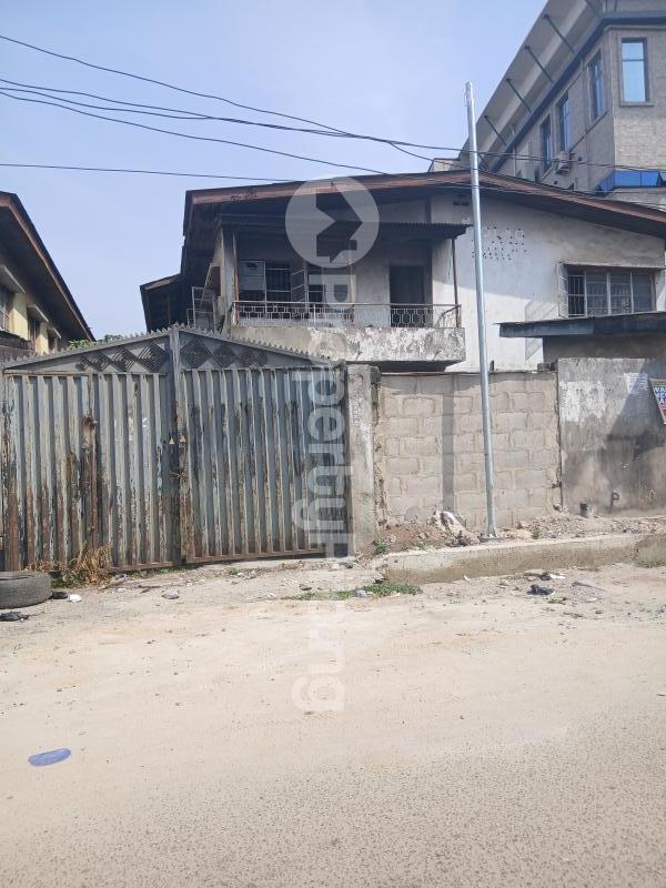3 bedroom Flat / Apartment for rent Off Awolowo Way Ikeja Lagos