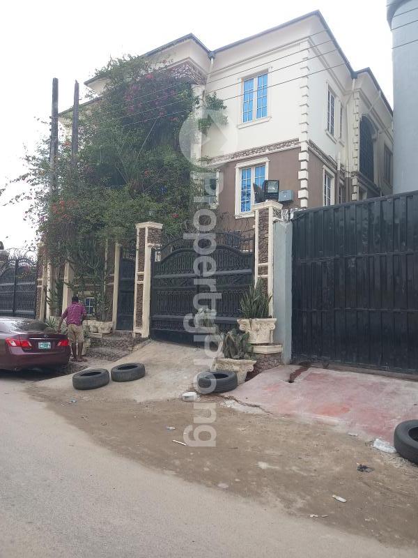 2 bedroom Flat / Apartment for rent Off St Finbars Road Akoka Yaba Lagos