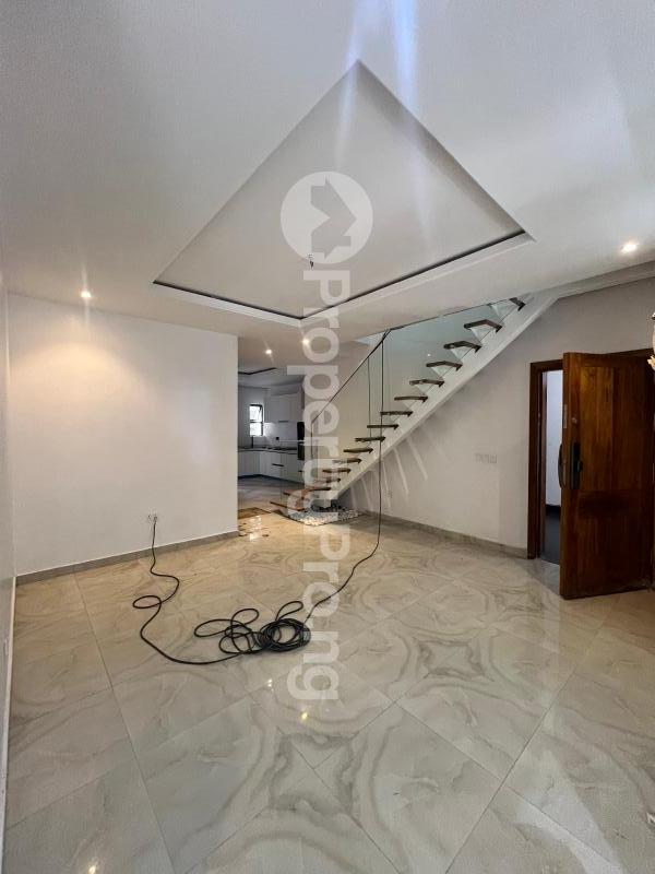 2 bedroom House for rent Lekki Phase 1 Lekki Lagos
