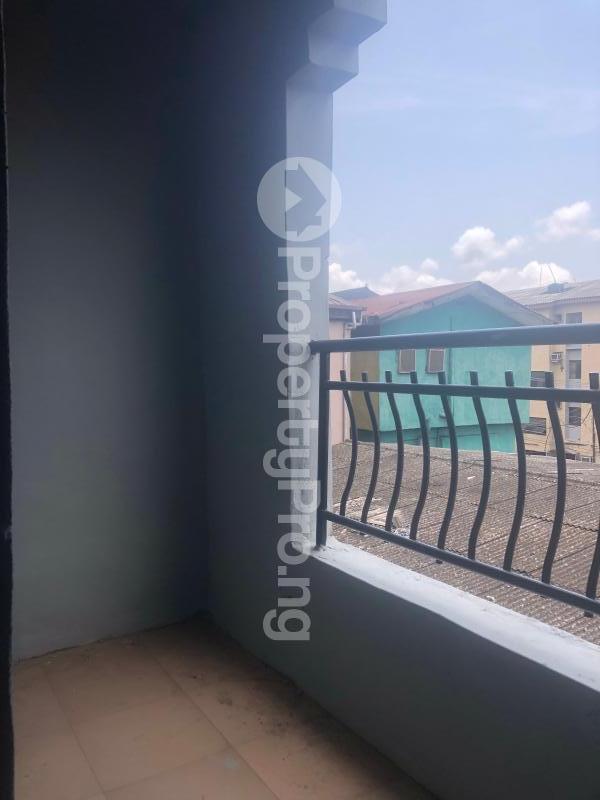 2 bedroom Flat / Apartment for rent Adekunle Yaba Lagos