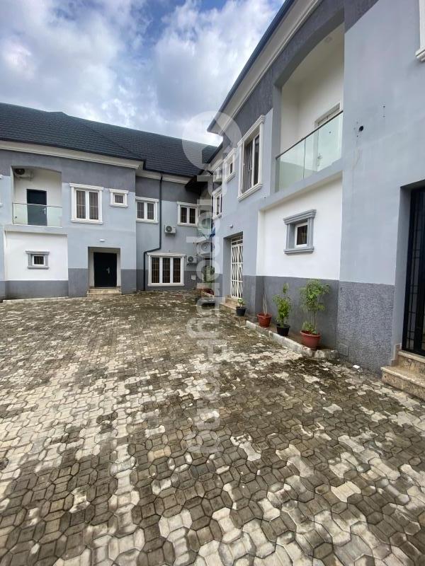 4 bedroom House for sale Jahi Abuja