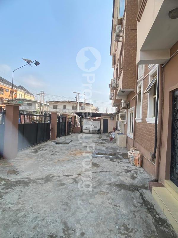 1 bedroom Flat / Apartment for rent Chemist Akoka Yaba Lagos