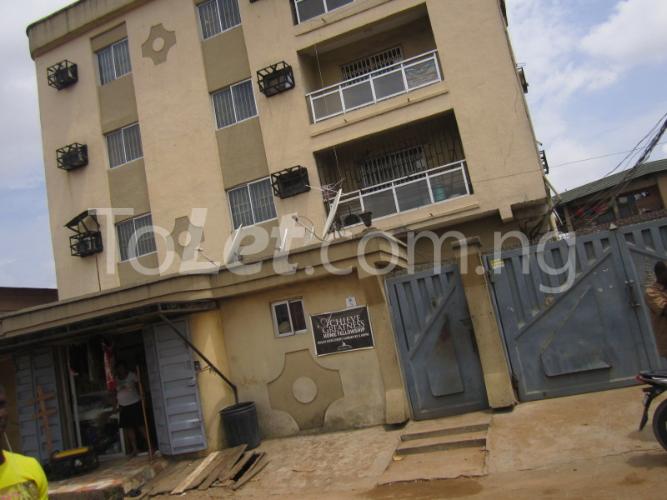 3 bedroom Flat / Apartment for rent Oshogbo Street, Aguda Surulere Surulere Lagos - 0