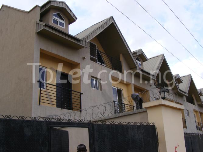 5 bedroom House for rent 5, Ramotu Oluwakemi Street, Medina Estate Gbagada Gbagada Lagos - 0