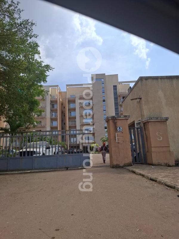 3 bedroom Flat / Apartment for rent Gaduwa Abuja