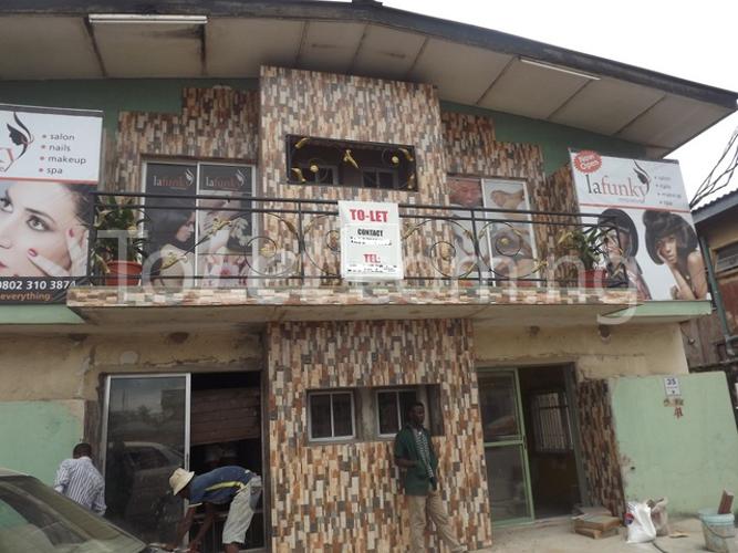 Commercial Property for rent Adelabu Street Surulere Surulere Lagos - 0