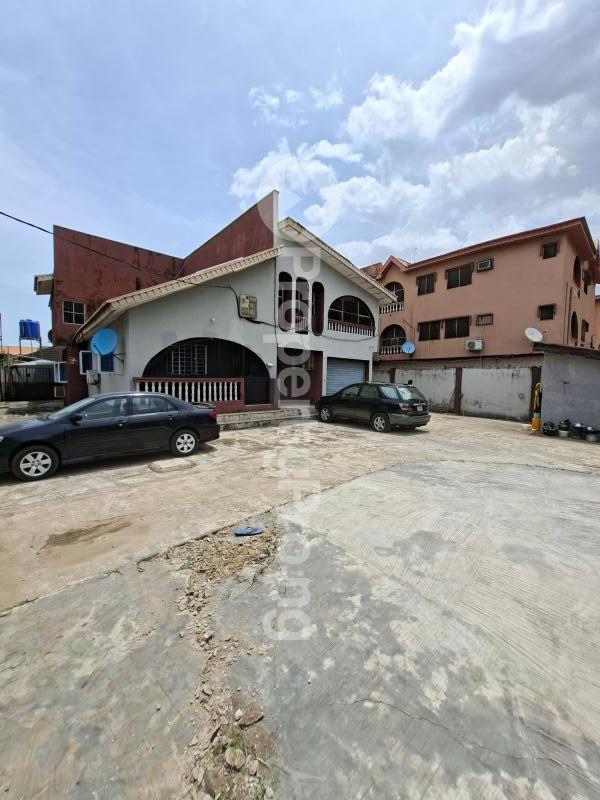 House for sale Dr Faseun Ago palace Okota Lagos