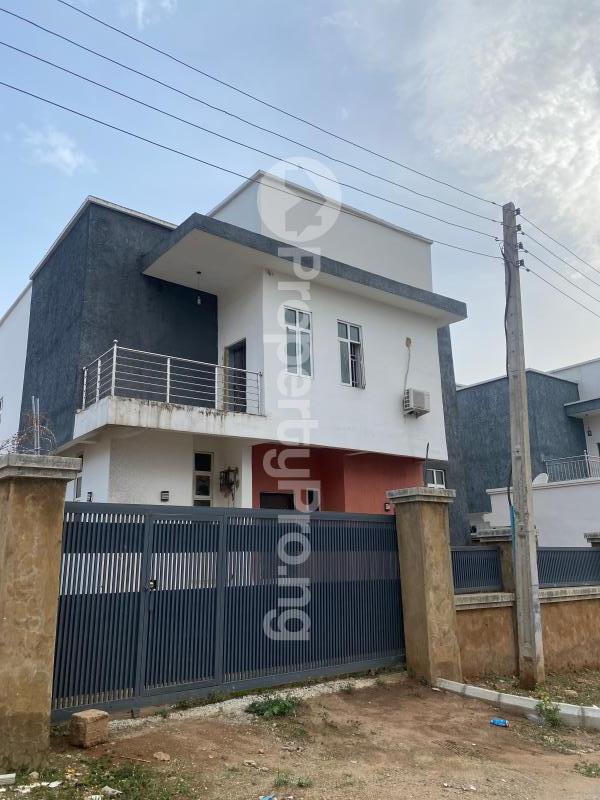 4 bedroom House for sale Off 3rd Avenue Gwarinpa Abuja