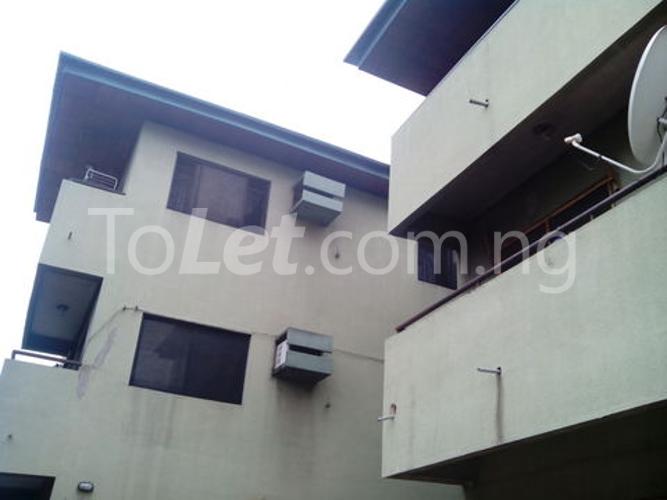 3 bedroom Flat / Apartment for rent 3, Sojinu Close Yaba Yaba Lagos - 0