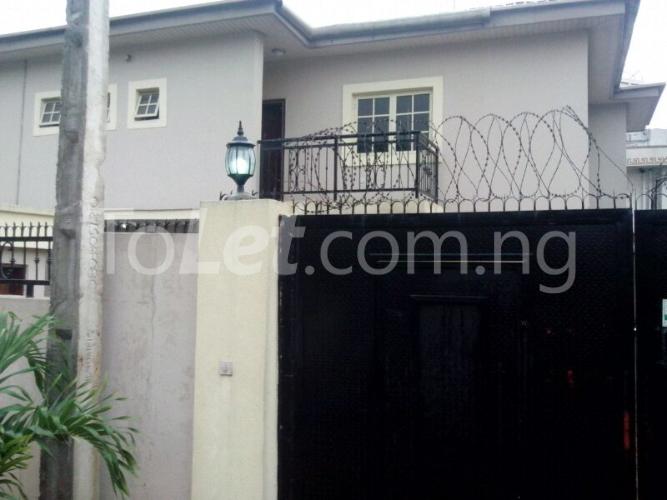 4 bedroom House for rent Mende Villa Estate Maryland Ikeja Lagos