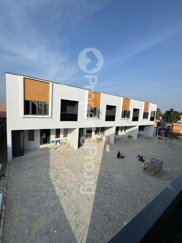 4 bedroom House for sale Sangotedo Ajah Lagos