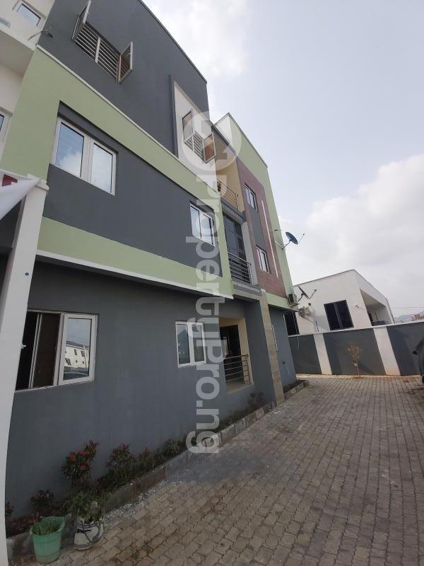 3 bedroom Flat / Apartment for sale Jahi Abuja