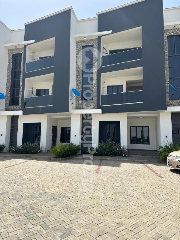 4 bedroom House for sale Life Camp Abuja