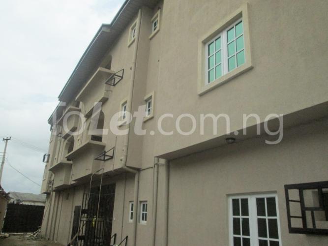 3 bedroom Flat / Apartment for rent Baale Shekoni Close Oshodi Expressway Oshodi Lagos